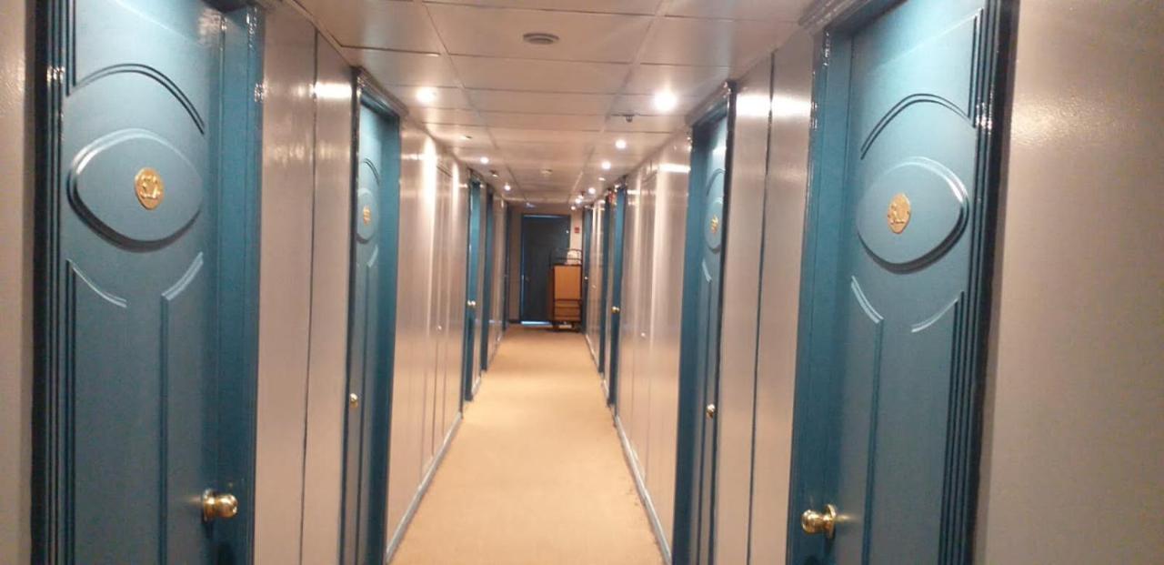 Hotel Ship Queen Isis Elminya Minya Exterior photo