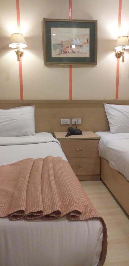 Hotel Ship Queen Isis Elminya Minya Exterior photo